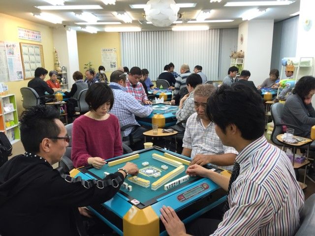 会場の様子 普段と異なり口を開くのは必要最低限
